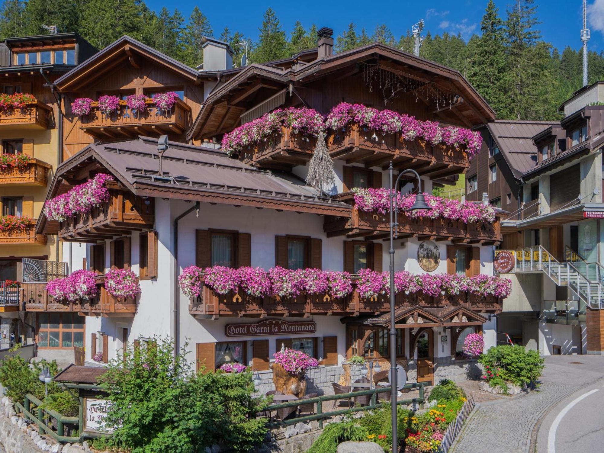 Hotel Garni La Montanara Madonna Exterior foto